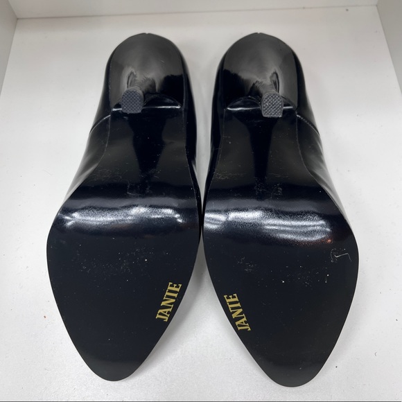 Black patent stiletto with 5” heel. - Picture 5 of 5